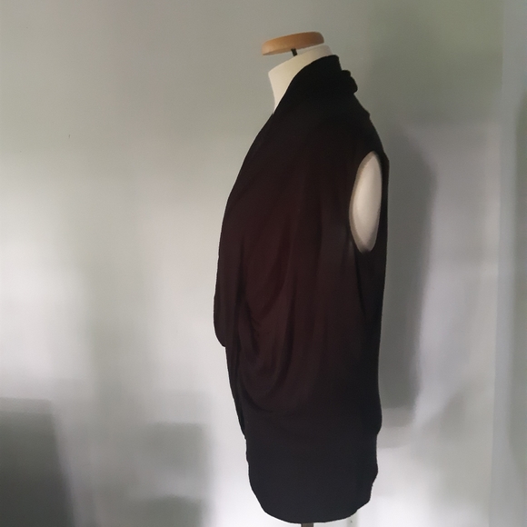 5/10$ B' Leev Women's sleevless blouse Size M - Picture 3 of 14